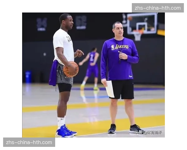 武汉三镇发布伤病报告，三名主力球员参与部分合练，出战成疑。